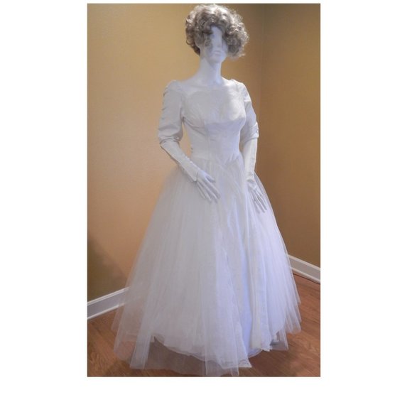 Antique Bride- 1950's CUSTOM SATIN/LACE WEDDING - Picture 10 of 11